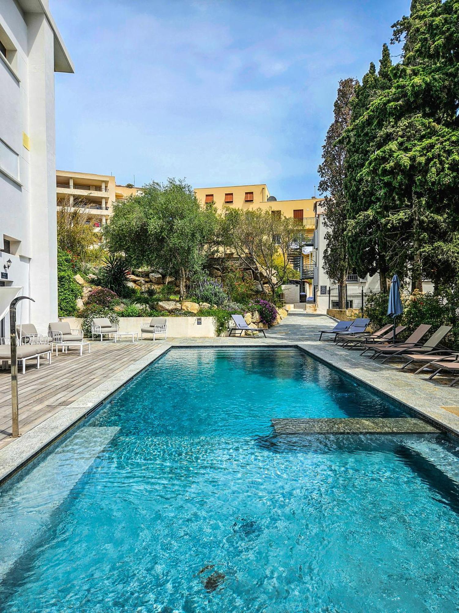 Best Western Hotel Casa Bianca, Piscine Interieure Et Exterieure Calvi  Exteriör bild